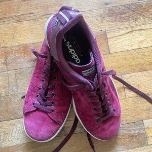 Adidas Stan Smith - Maroon / Red Suede Sneakers